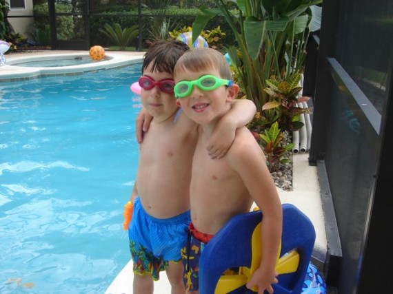 Two toddlers sort of like cousins