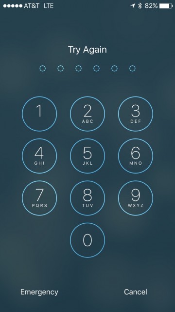 iPhone 6s passcode screen
