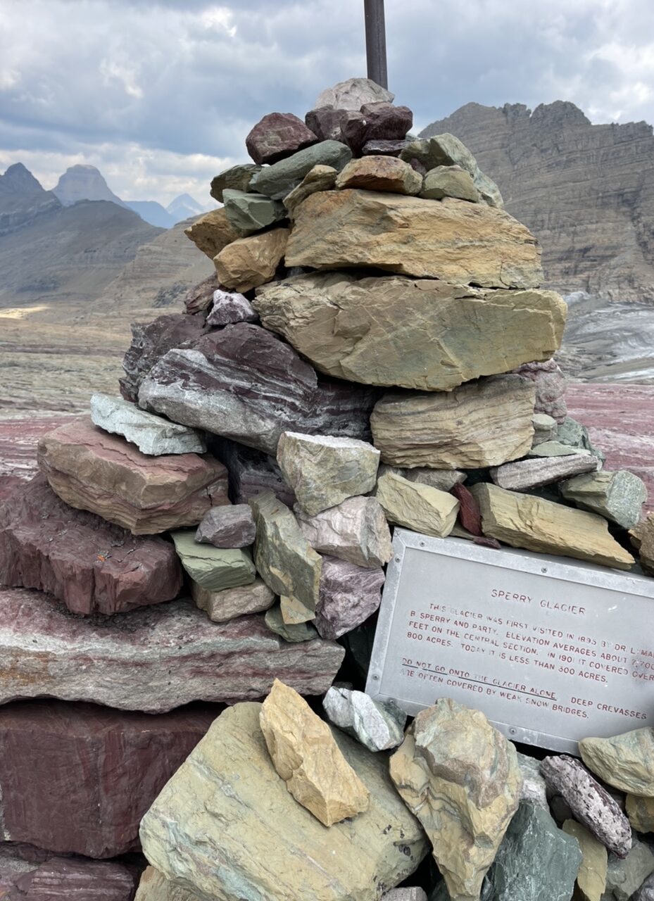 Rock trail cairn