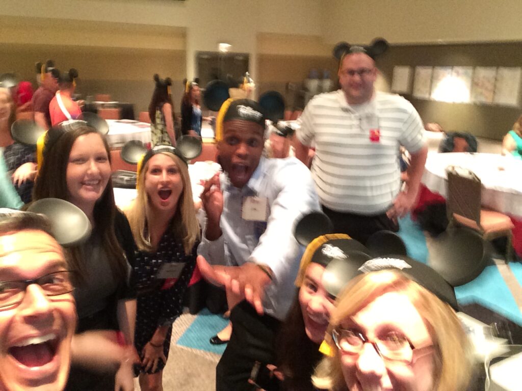 Disney Institute Keynote speaker Jeff Noel with group